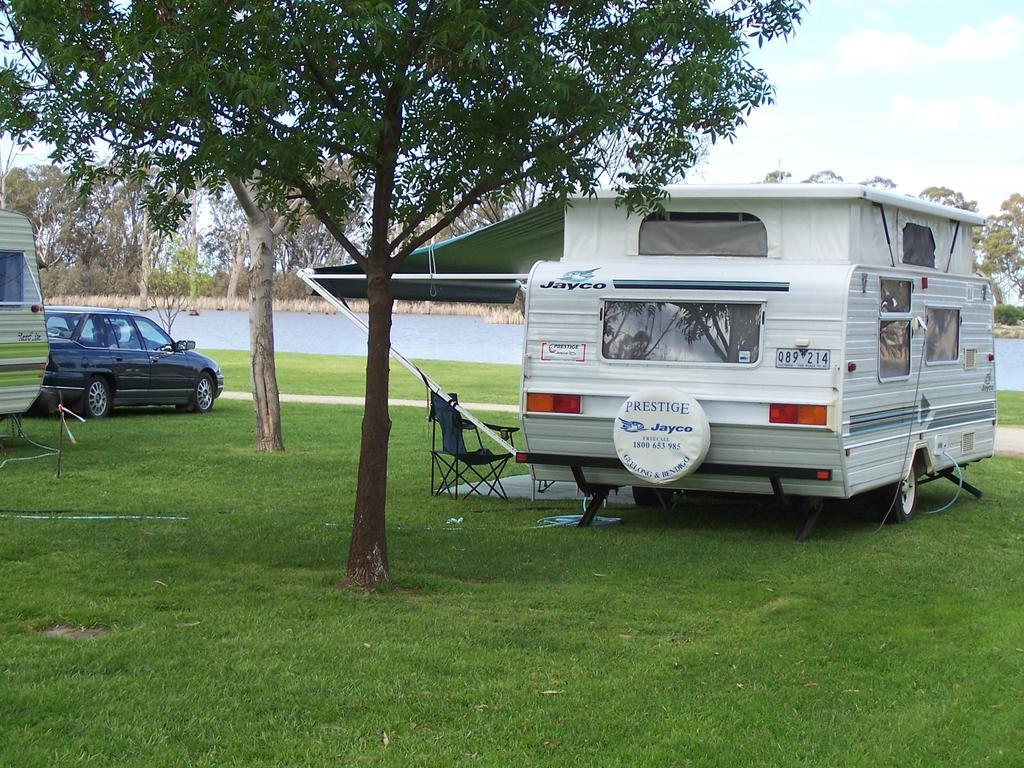 Cohuna Waterfront Holiday Park Екстериор снимка