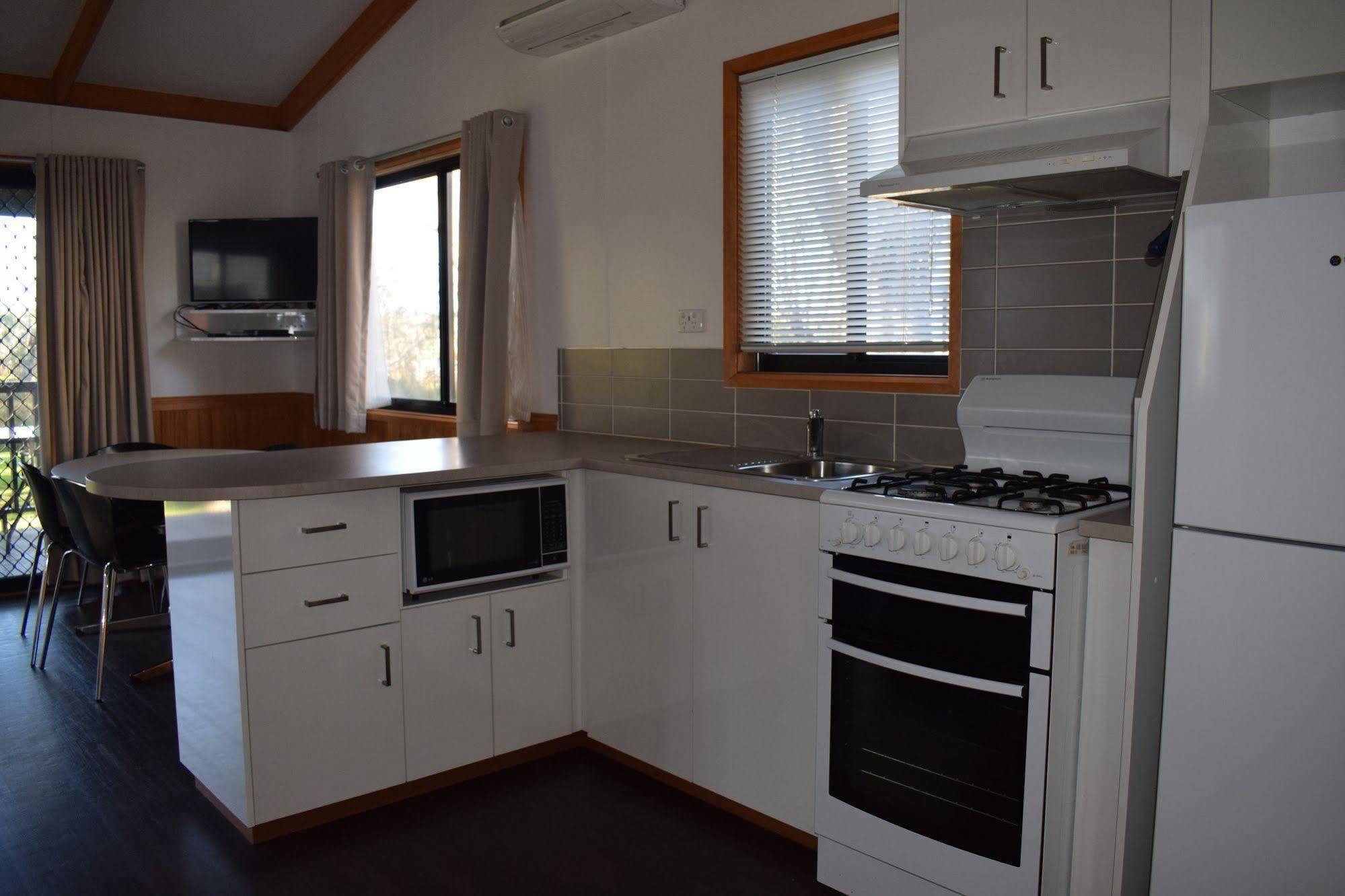 Cohuna Waterfront Holiday Park Екстериор снимка