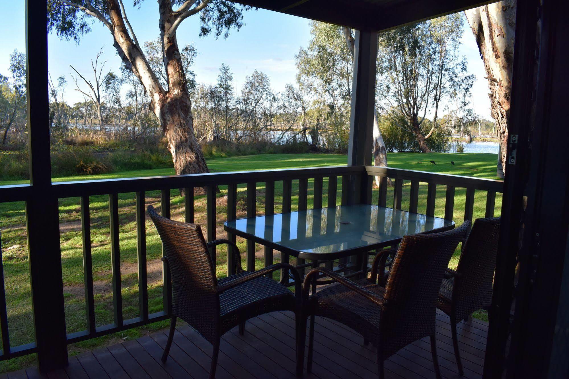 Cohuna Waterfront Holiday Park Екстериор снимка